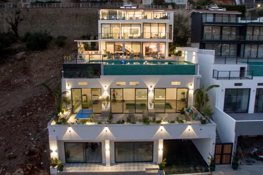 Villa Sinja