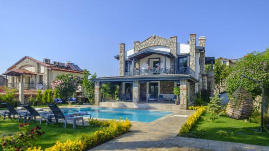 Villa Western