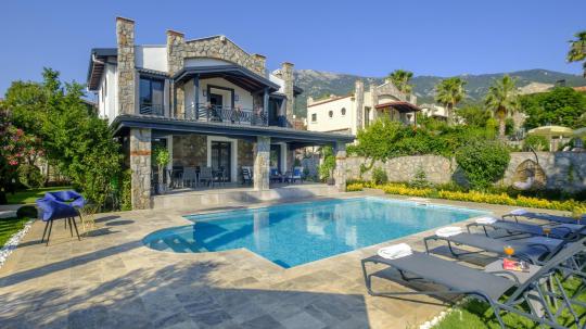 Villa Western