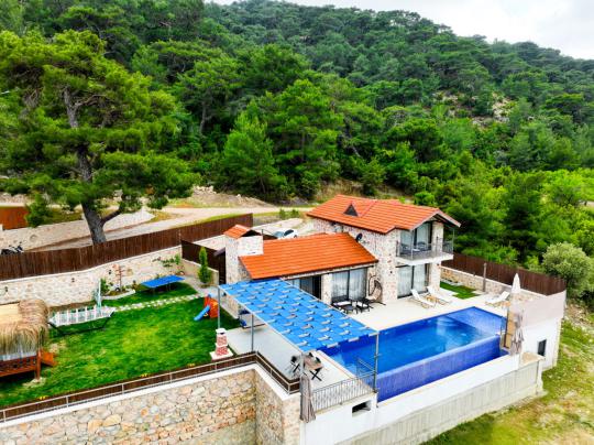 Villa Focus