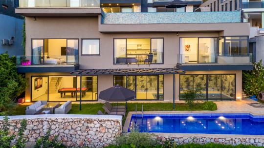 Villa Boston