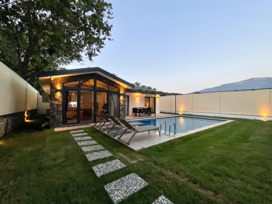 Villa June