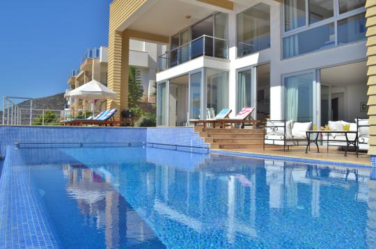 Villa HH 2