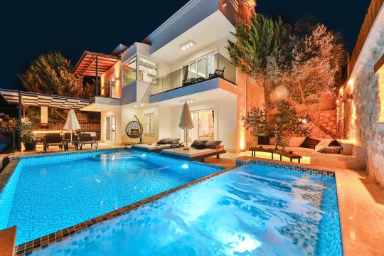 Villa Eagle