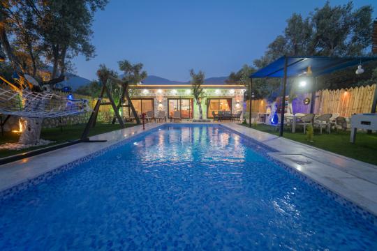 Villa Laykos