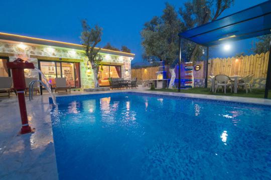 Villa Laykos