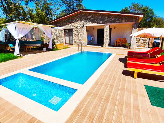 Villa Michel Gold