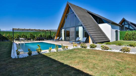 Villa Uzay 1