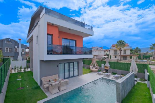Villa Aydin Trio