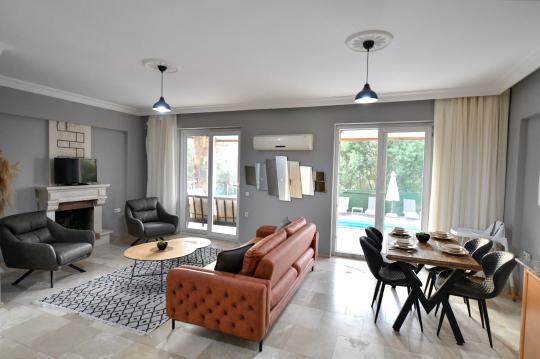 Villa Almond Duo