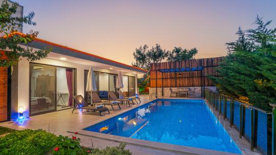 Villa Moon