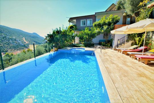 Villa Aya