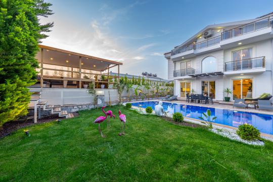 Villa Dinyester