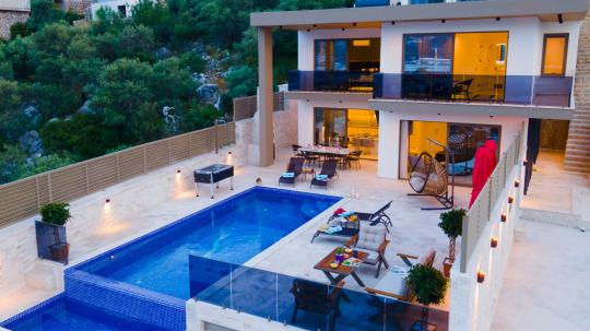 Villa Eser