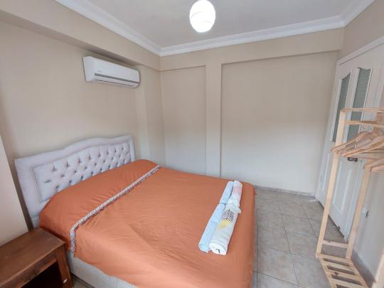 Villa London 3