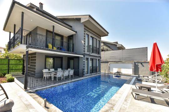 Villa Farm C