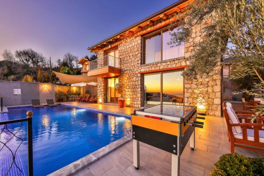 Villa Fllor