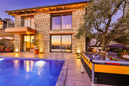 Villa Fllor