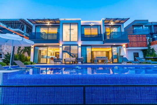 Villa Fly 2