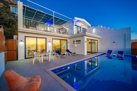 Villa Aylon