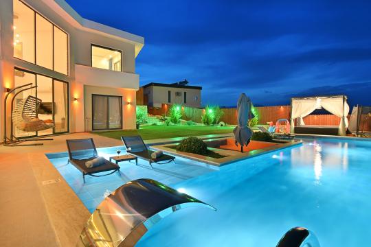 Villa Green B