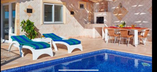 Villa Alvin Ak