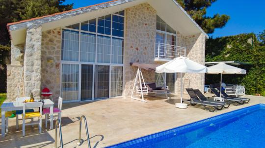 Villa Hira