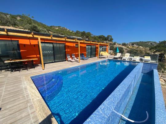 Villa Yali