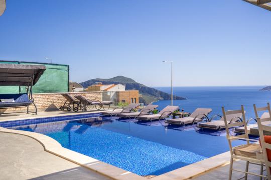 Villa HH