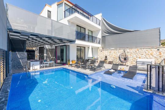 Villa Karakoc