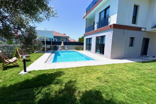 Villa Yusna 4