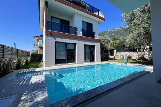 Villa Yusna 4