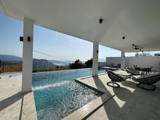 Villa Run