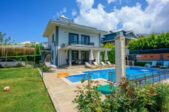 Villa Aybek