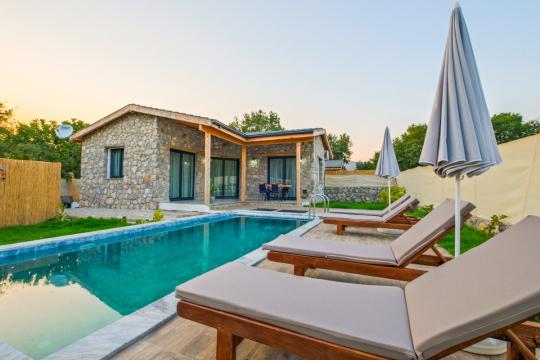 Villa Nea