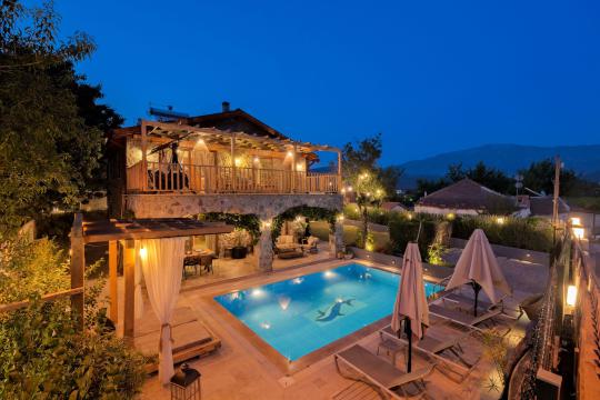 Villa April 1