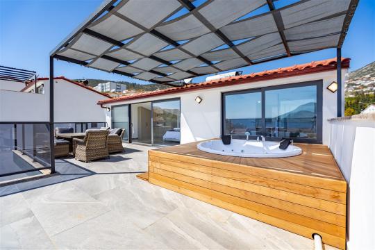 Villa Royal Hills 1