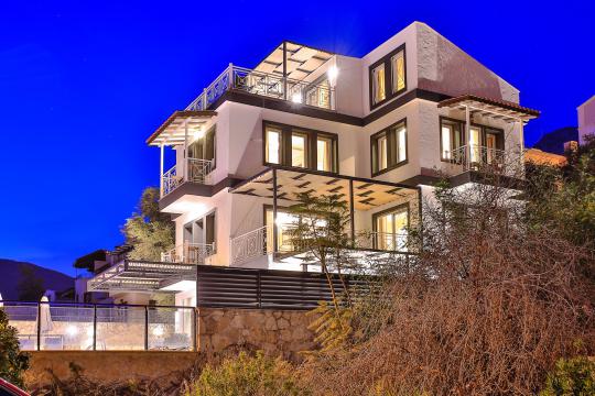 Villa Royal Hills 2