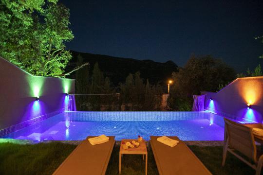 Villa Roya Little