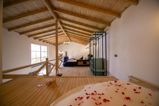 Villa Roya Little