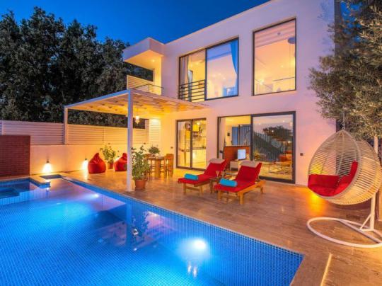 Villa Sazlı