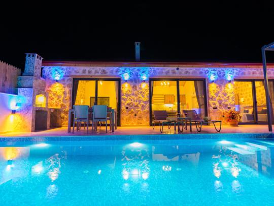 Villa Dahlia