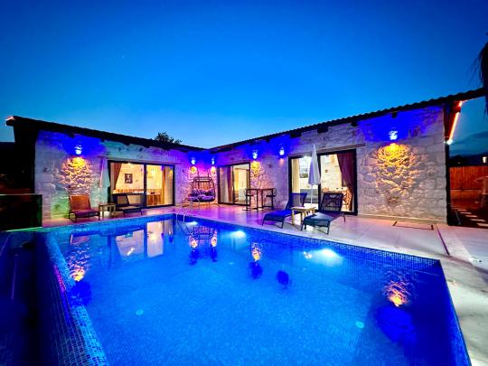 Villa Tomru