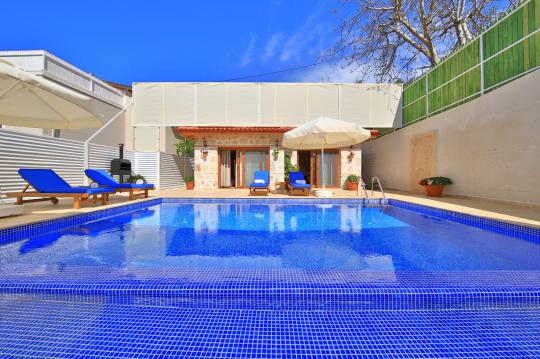 Villa Aron