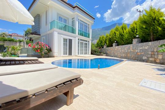 Villa Yusna 2