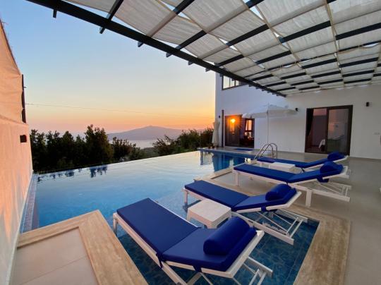 Villa Columbus