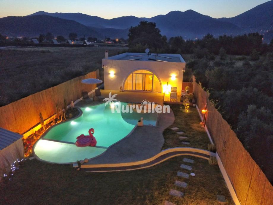 villa-adena1_970.jpg