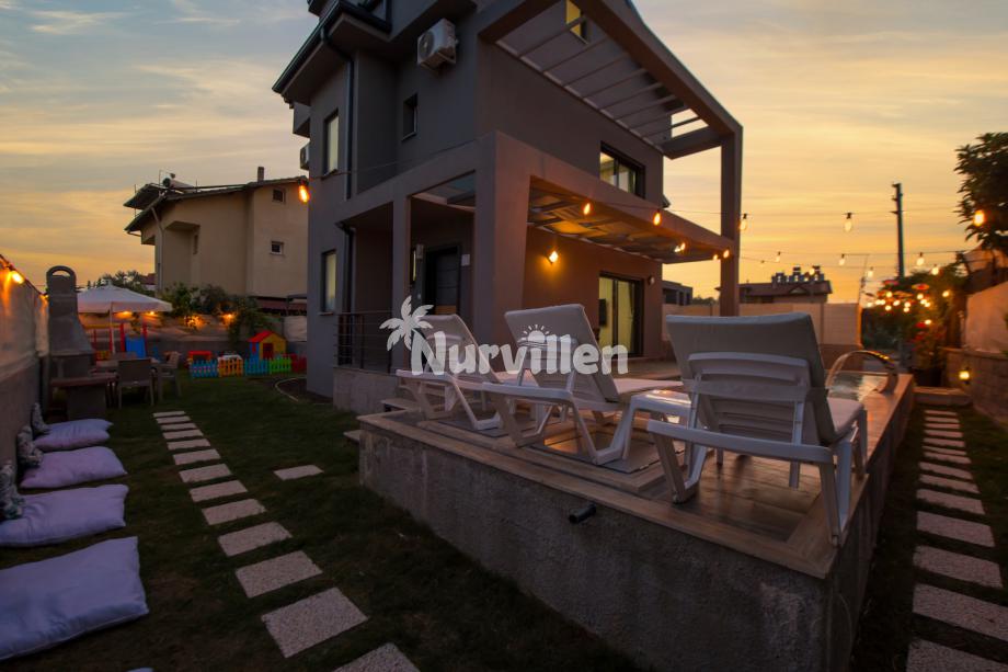 villa-joy-duo1_699.jpg