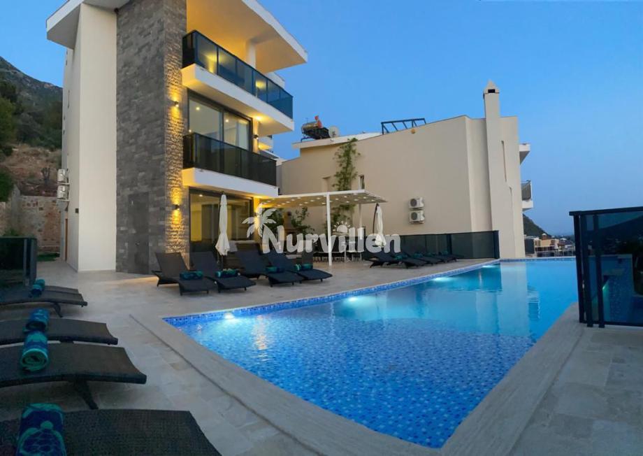 villa-luxury--8_983.jpeg