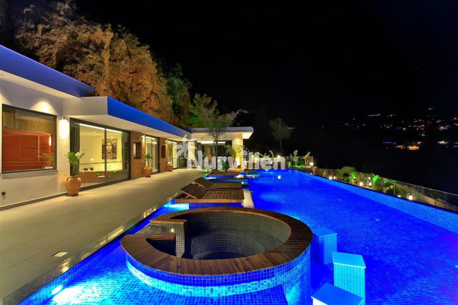 villa-marbella-87_1920x1280_945.jpg